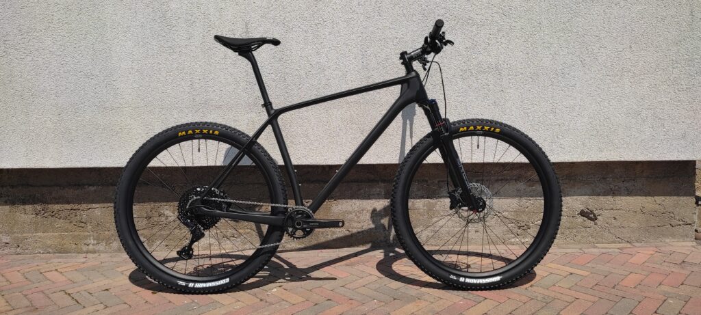Ican M37(XL)/AdventX/Javax (Jezdec 1m95/95kg)