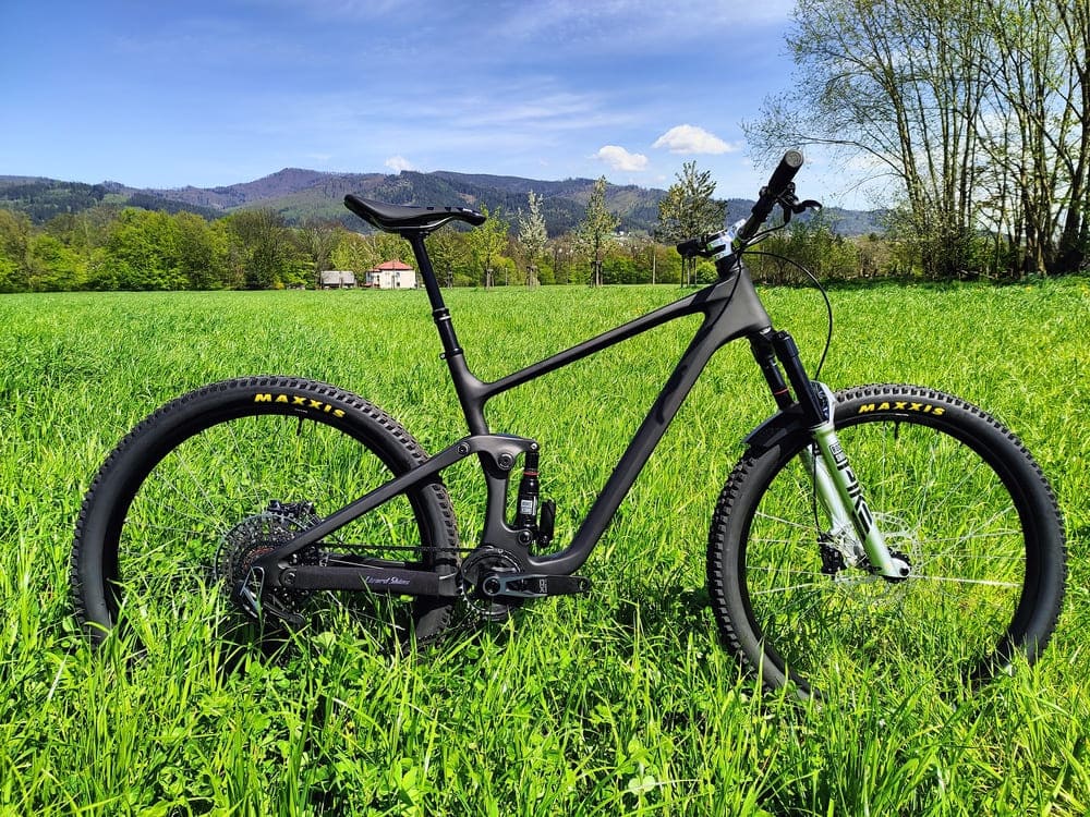 MTB karbon na míru Mtb karbon na míru